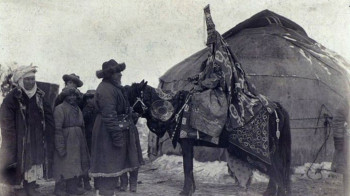 Сәлем салу —  поклон невесты: история традиции